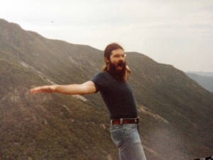 Dan, 1977